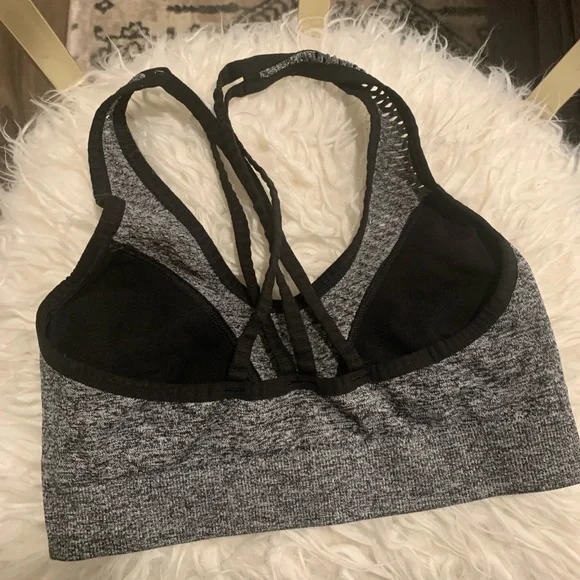 Pink - sports bra - Picture 2 of 3